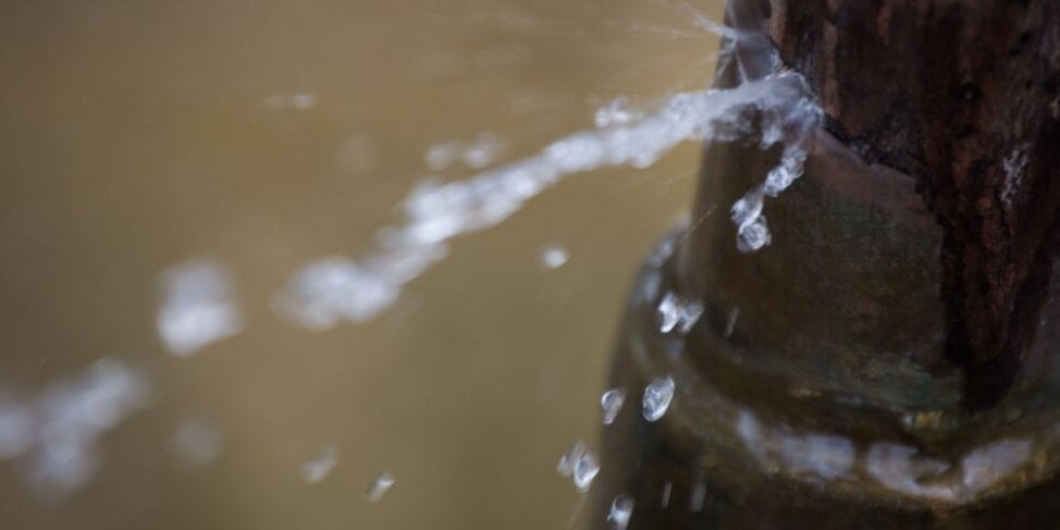 burstpipe burst water pipe